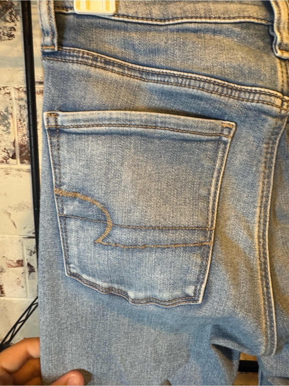 American Eagle Light Wash High Rise Jegging - Picture 9 of 9